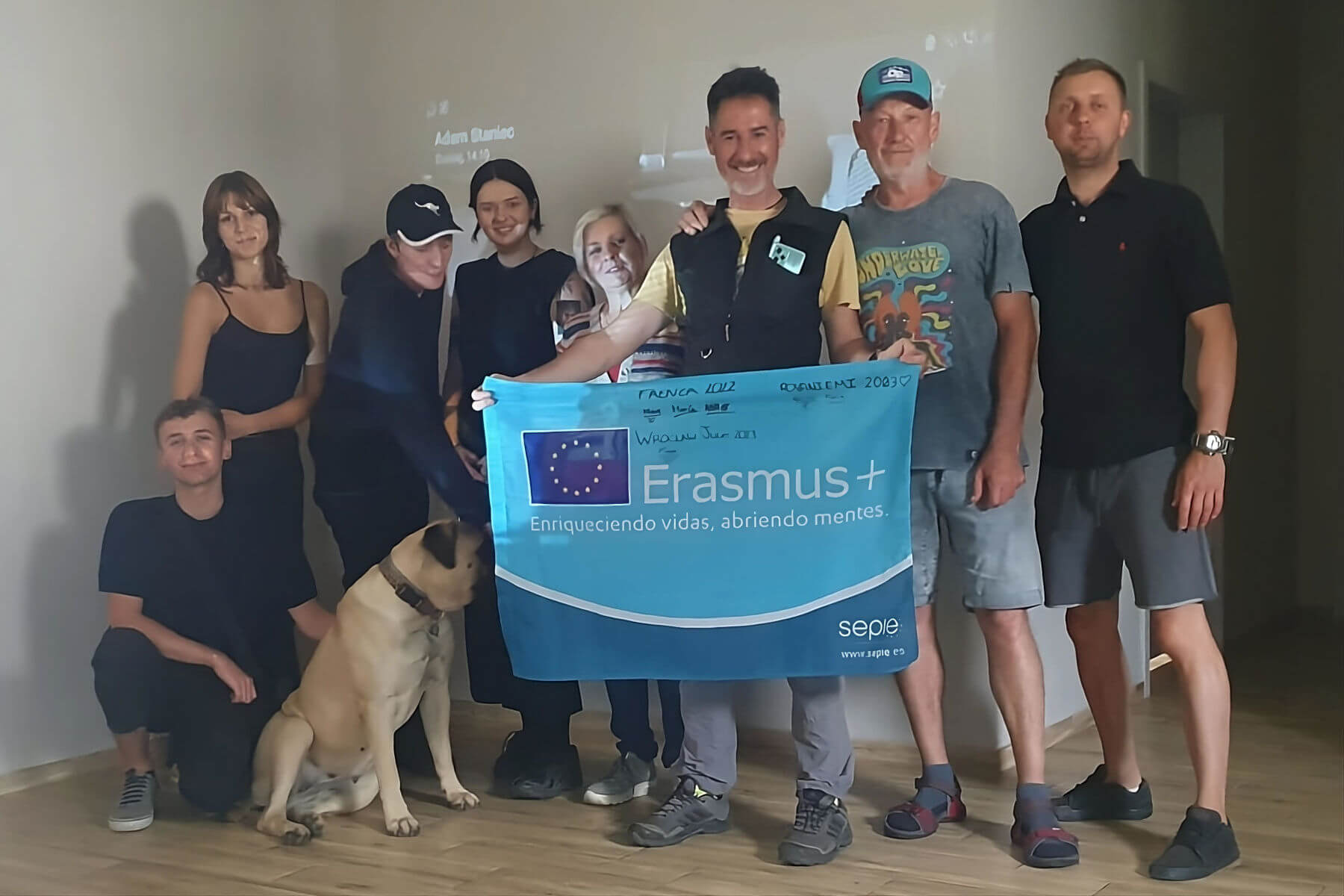 Apache Innovación Erasmus+ Polonia Certificado de Profesionalidad de Adiestramiento de base y educación canina